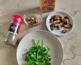 Foto del passaggio 3 della ricetta Vellutata di funghi champignon