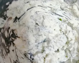 Foto del paso 2 de la receta: Papas rellenas de queso y hierbabuena