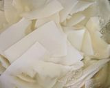 Hình bước làm 1 của món Măng tươi xào lá lốt