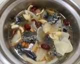 洋蔥🧅菇菇烏骨雞蒜頭雞湯（大同電鍋料理）的食譜步驟8照片