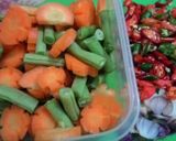Foto langkah ke 2 dari resep Tumis udang buncis.
