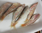 Foto del paso 1 de la receta: Salmonetes fritos