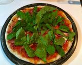 Foto do passo 6 de Pizza de muzzarella de búfala, jamon e rúcula orgânica