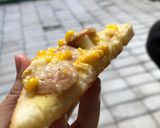 Foto langkah ke 5 dari resep Bruschetta with bratwurst, apel dan jagung mayo. Pakai roti tawar dan panggang teflon aja🤤.