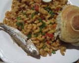 A picture of step 7 of Stir fried macaroni.