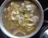 Foto langkah ke 3 dari resep Sayur sop ayam pake baso spesial.