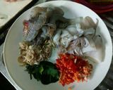 รูปขั้นตอนการทำที่ 1 ของ กุ้ง-หมึกผัดตะไคร้