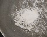 A picture of step 4 of Manchow soup.