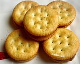 A picture of step 3 of Traditional Maltose Crackers.