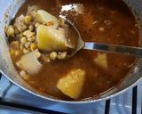 Foto del paso 3 de la receta: Guiso de garbanzos, papas y arroz