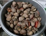 Foto langkah ke 1 dari resep Kerang Pedas.