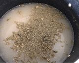 Foto del paso 1 de la receta: Consomé con fideos maní y champiñones