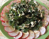 Foto del paso 3 de la receta: Ensalada de kale y rabanitos con mayonesa especial
