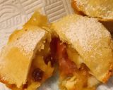 A picture of step 3 of Deep Apple pies 😋.