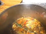 Arroz caldoso con alcachofas