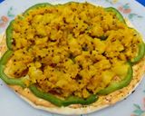 A picture of step 3 of Potato Sabzi Pizza.
