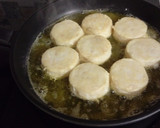 Foto del paso 3 de la receta: Merluza frita y patatas al vapor