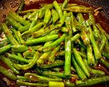 Hình bước làm 4 của món Đậu Đũa Xào Sa Tế Tôm và Mắm Belacan Malaysia