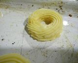 Hình bước làm 5 của món Le zeppole ( bánh choux chiên)