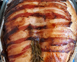 Foto del paso 9 de la receta: Pavo asado relleno de cerdo, castaña, bacon y tomillo y verduras