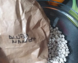 Foto del paso 2 de la receta: 🥄Alubias manteca con bacalao 🐟