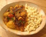 A picture of step 8 of Pork Goulash (Schweinegulasch).
