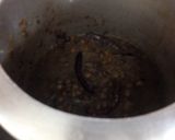A picture of step 3 of Black gram stew.