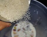 A picture of step 2 of Kaju pista shake.