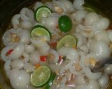 Foto langkah ke 3 dari resep Rujak rambutan segar.