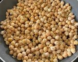 A picture of step 2 of Chilli Chana.