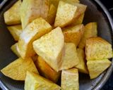 Hình bước làm 3 của món Lẩu chao khoai môn
