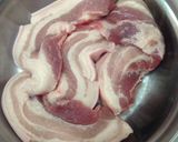 รูปขั้นตอนการทำที่ 1 ของ “หมูสามชั้นทอดน้ำปลา”