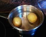 Foto del paso 1 de la receta: Caballa al horno con salsa de pimiento y patata