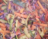 Foto del paso 2 de la receta: Wok de tallarines de arroz con gambones, secreto Ibérico y verduritas a la mantequilla
