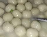 Foto langkah ke 3 dari resep Cilok udah dingin ttp kenyal dan empuk.