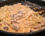 Foto langkah ke 2 dari resep Pasta ayam jamur saus putih ala2.