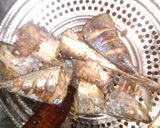 Foto langkah ke 2 dari resep Ikan bumbu sarden.