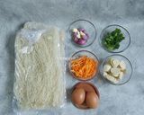 Foto langkah ke 1 dari resep Bihun Goreng Bakso.