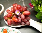 Hình bước làm 4 của món Cơm nhà với các món từ nho tím