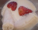 Foto del paso 1 de la receta: Licuado de frutilla y banana