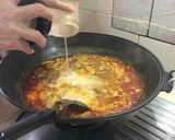 A picture of step 8 of Ohn No Khauk Swe / Burmese Laksa.