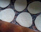 Foto del paso 5 de la receta: Tortas fritas (Marta)