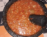 Foto del paso 2 de la receta: Salsa de molcajete, echa con caldo de verduras