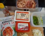 Foto langkah ke 1 dari resep Kimchi Jjigae.