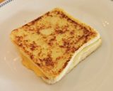 Foto del paso 2 de la receta: "Bikini", Sándwich mixto de Jamón York con tres Quesos