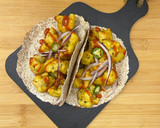 Foto del paso 2 de la receta: Tacos vegetarianos de coliflor rebozada en freidora de aire