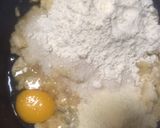 Foto langkah ke 2 dari resep Banana Nugget Krispi diluar Lembut didalam.