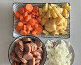 Foto langkah ke 1 dari resep Kari Sosis.
