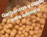 Foto del paso 3 de la receta: Garbanzos con gambones