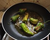A picture of step 4 of Bharwa Mirchi.
